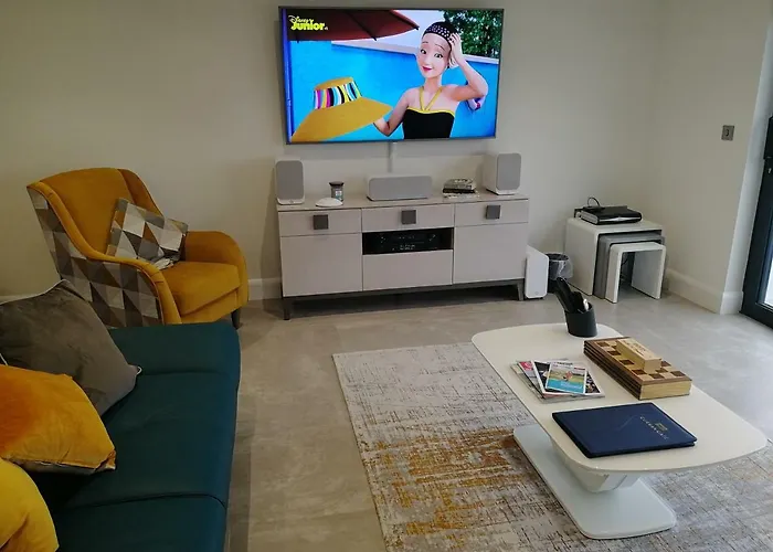 Portrush Luxury Apartment, Currangate